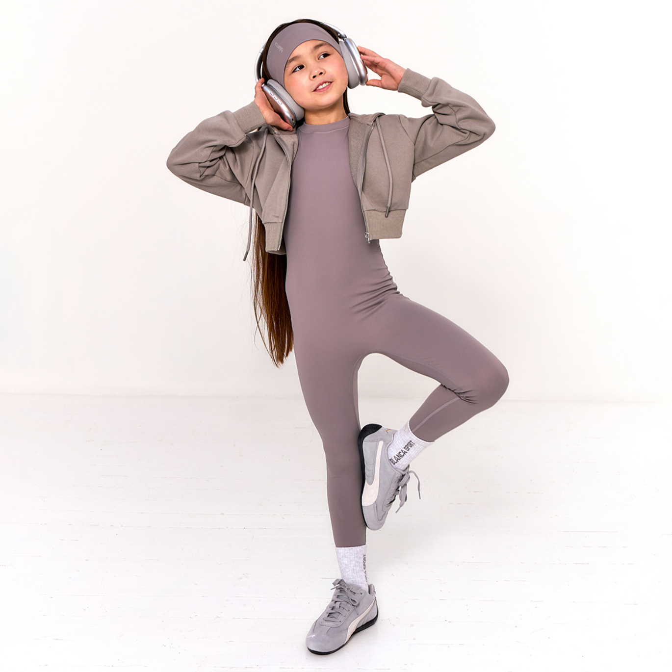 SS25 Blanca Sport Charcoal Logo Headband
