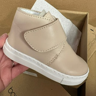 AW24 Borboleta Andre Nude Leather Shoes