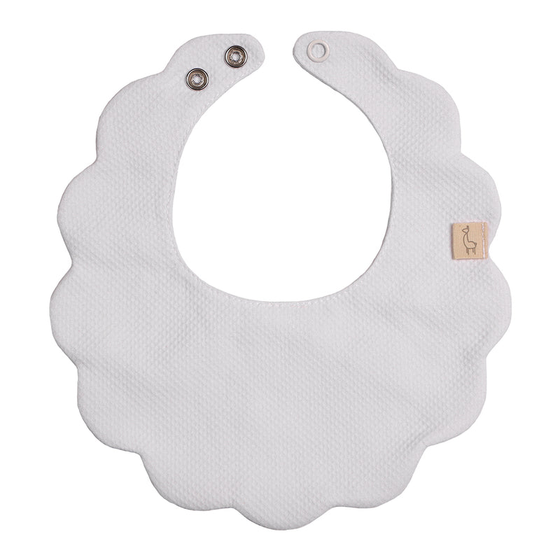 SS24 Baby Gi White Scallop Bib