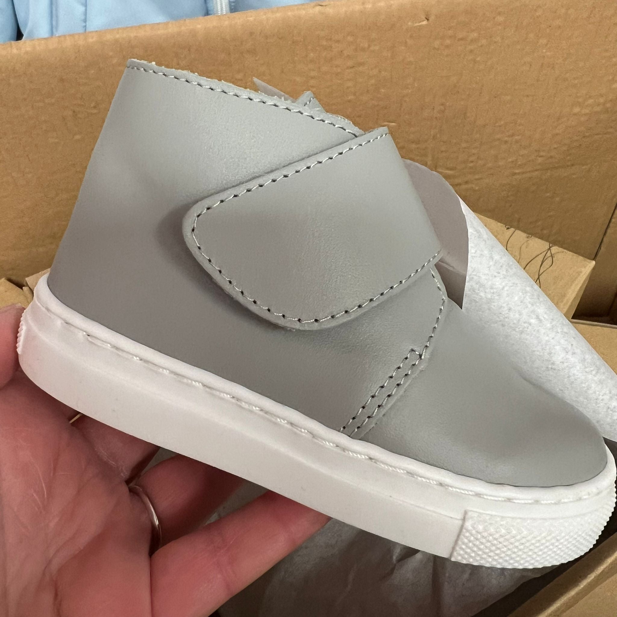 Borboleta Andre Grey Leather Shoes